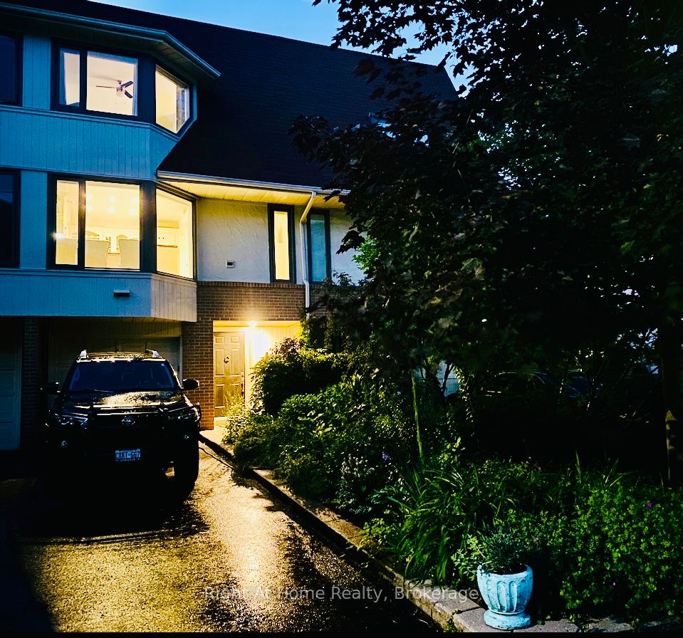 Additional image 3 of 109 Brant Street, Oakville, ON, L6K 2Z7