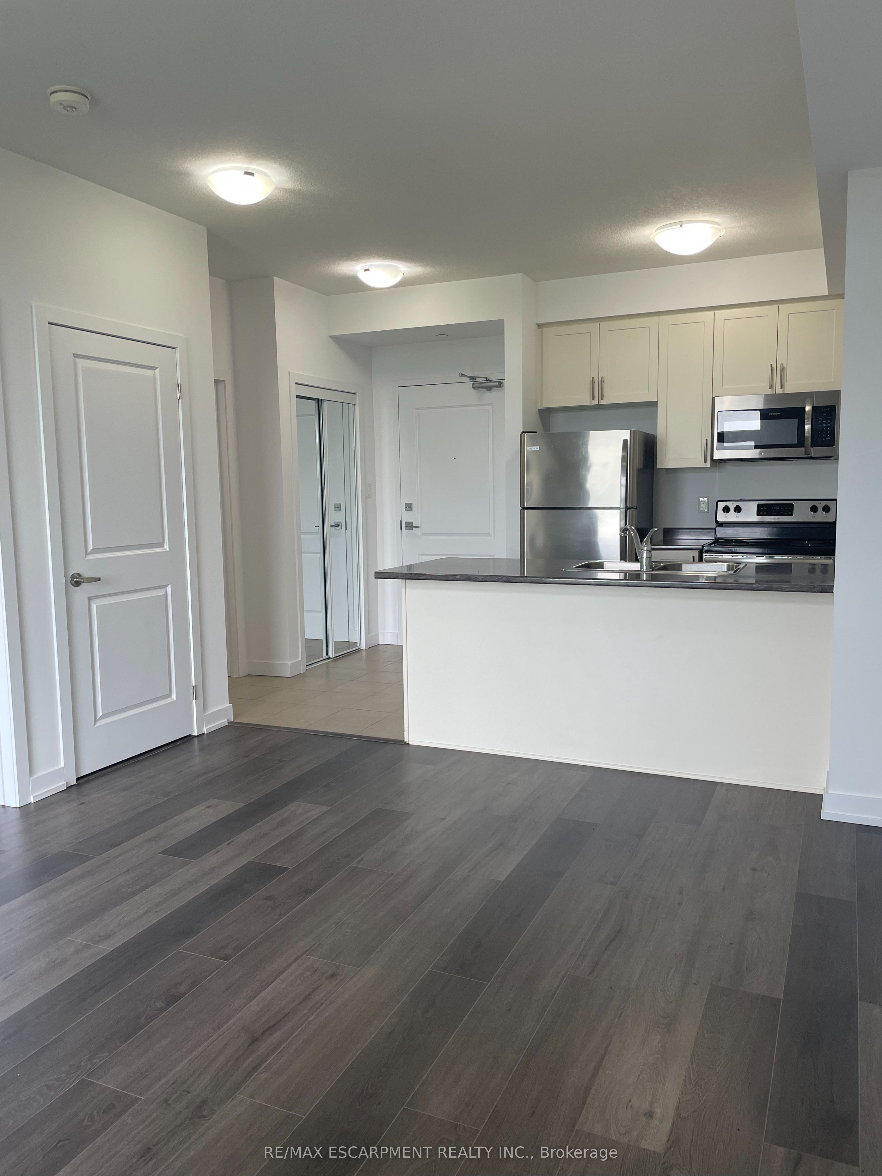 Additional image 4 of 107-101 Shoreview Place, Hamilton, ON, L8E 0K3