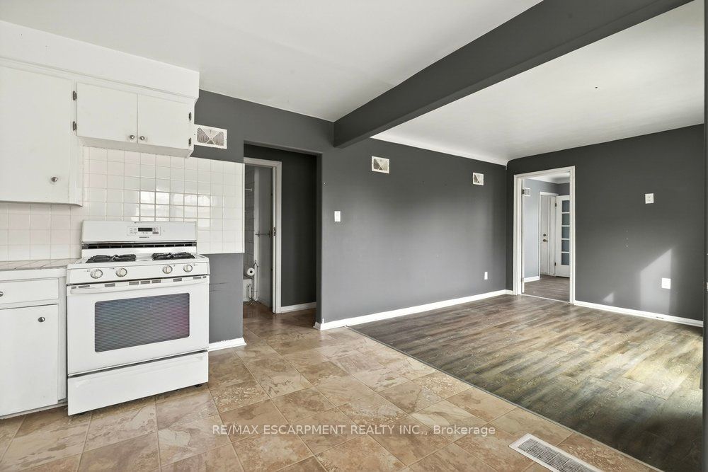Additional image 4 of Back Unit-66 Queen Street S, Thorold, ON, L2V 3N5