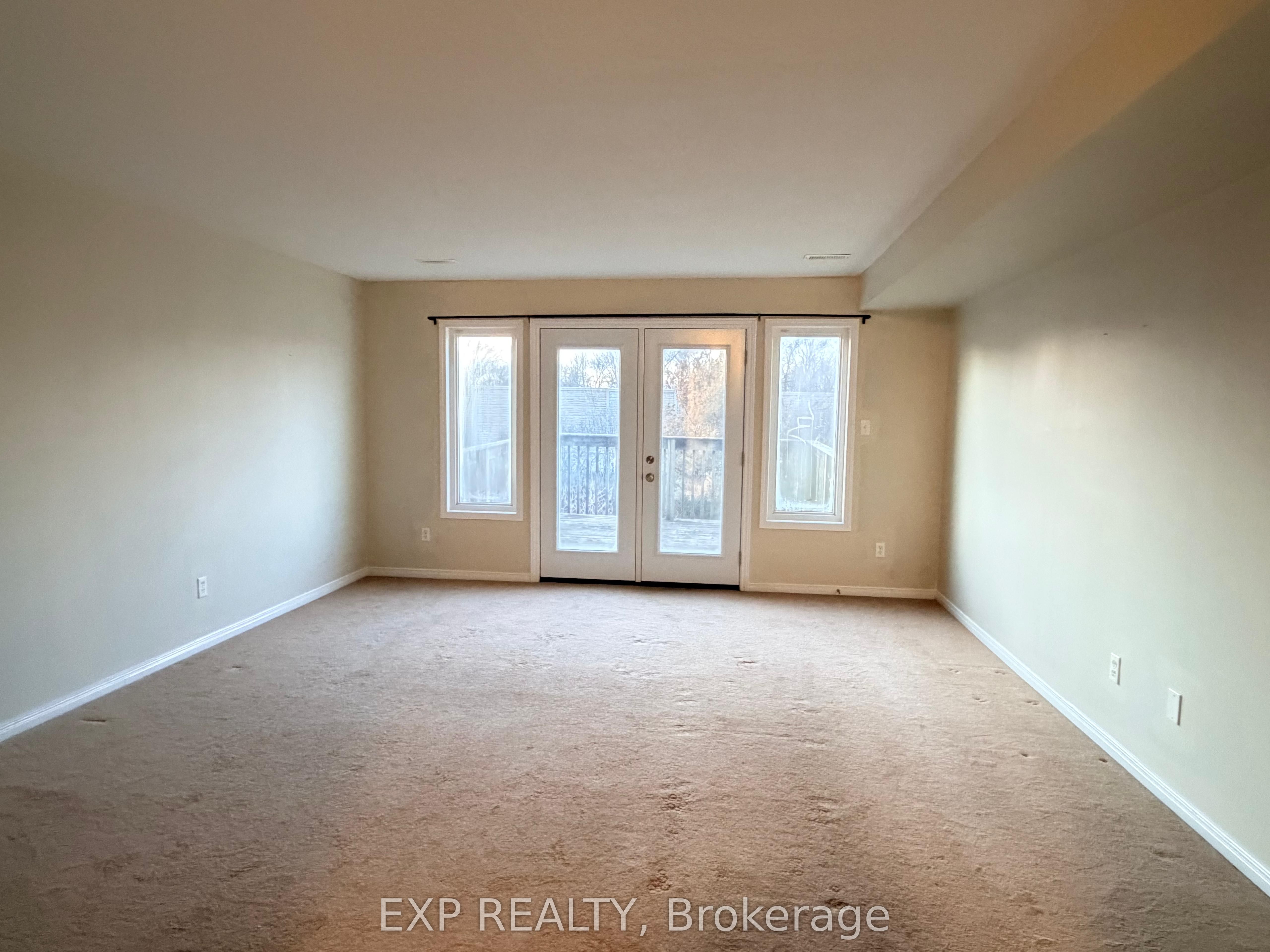 12A-50 Howe Drive, Kitchener, ON, N2E 0A3 photo 4