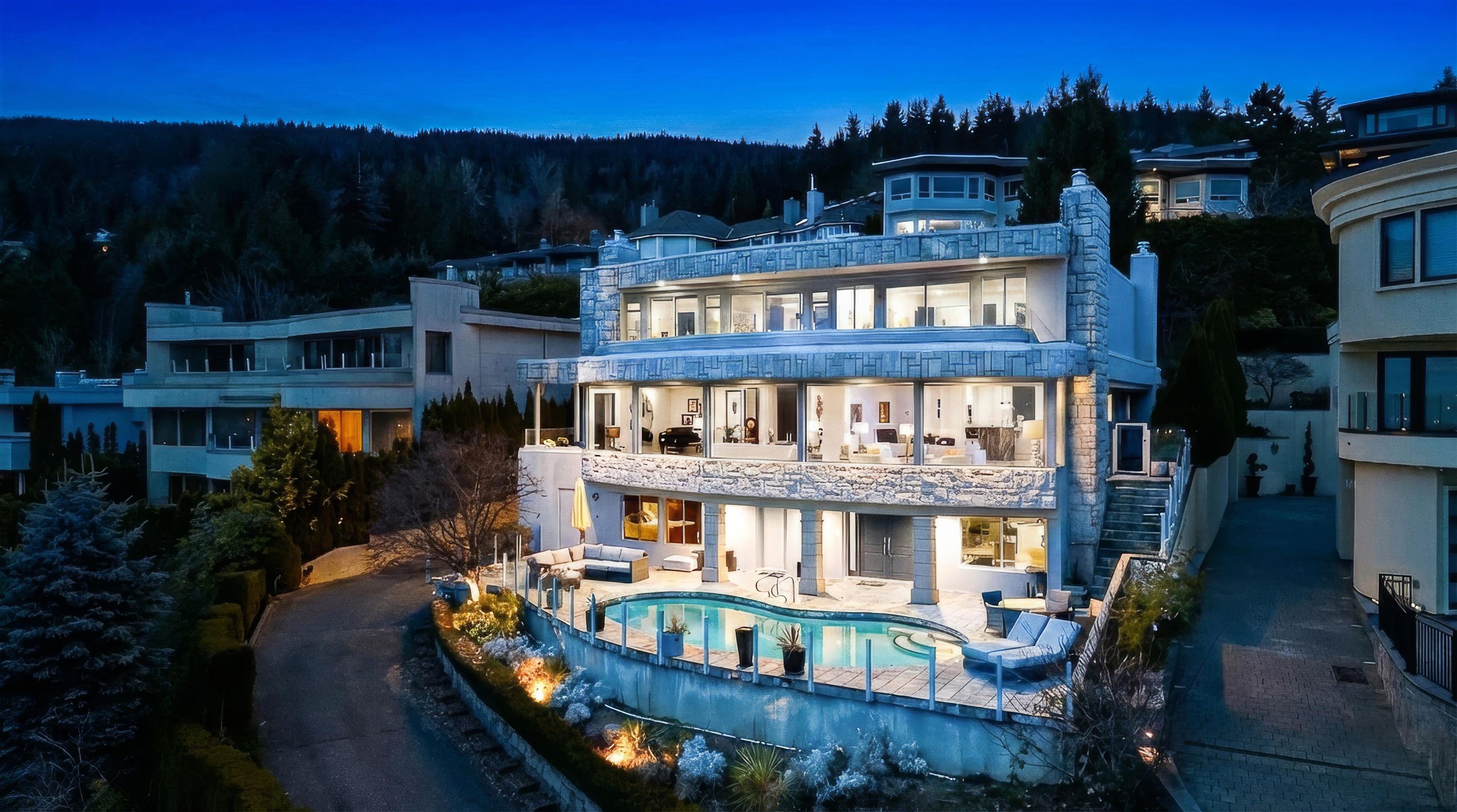 1439 Chippendale Road, West Vancouver, BC, V7S 2N7