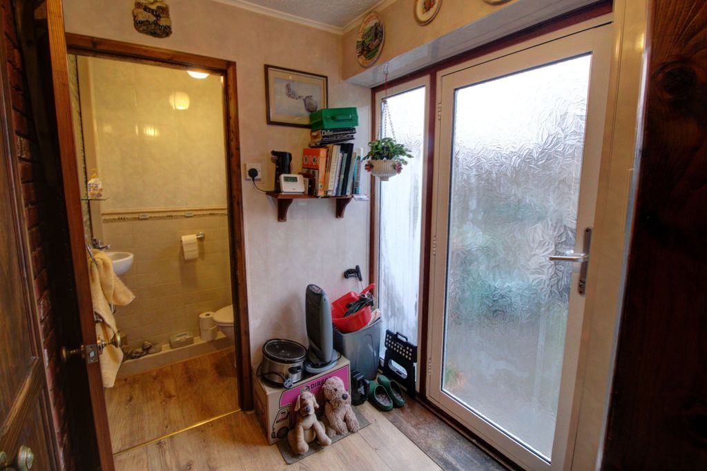 Additional image 7 of 3 bed semi-detached house for saleBrynamlwg, Hengoed CF82