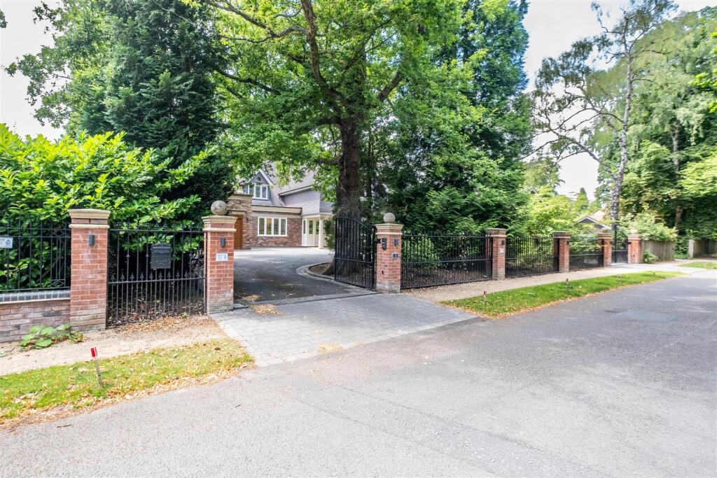 Additional image 55 of Hartopp Road, Four Oaks Park