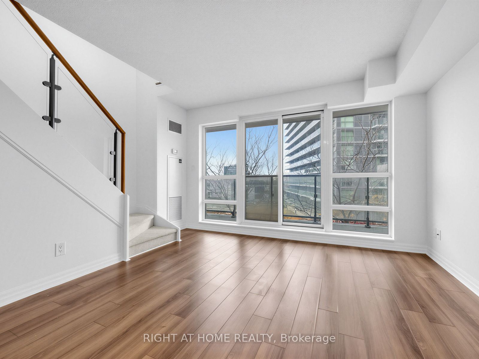 318-2015 Sheppard Avenue E, Toronto, ON, M2J 0B3 photo 4