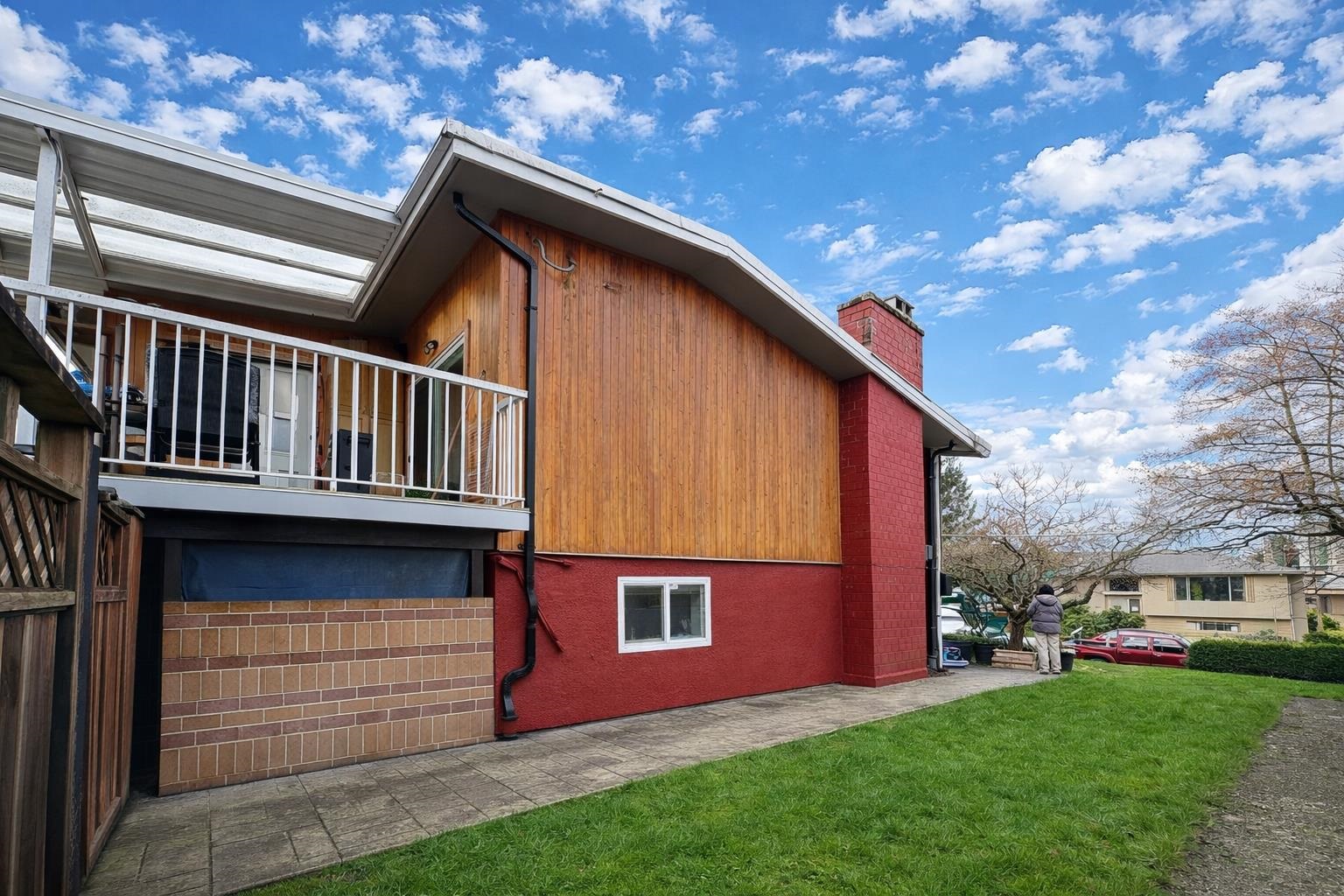 Additional image 3 of 6710 St Charles Place, Burnaby, BC, V5H 3V9