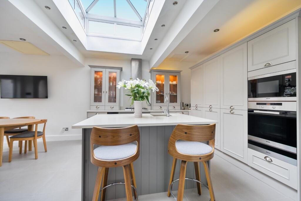 Additional image 4 of Beaumont Grove, Solihull, West Midlands, B91