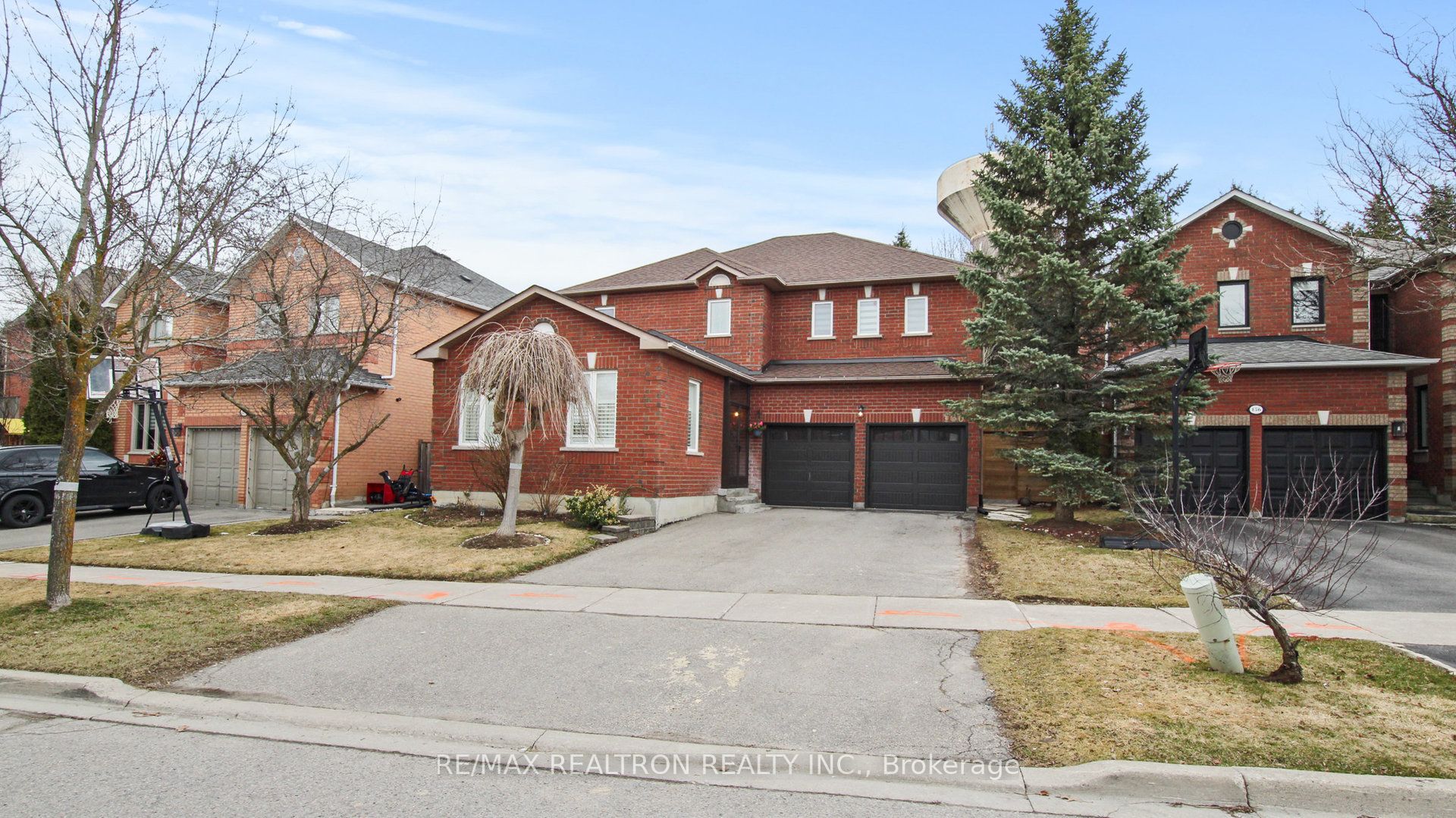 160 Carlyle Crescent, Aurora, ON, L4G 6P8