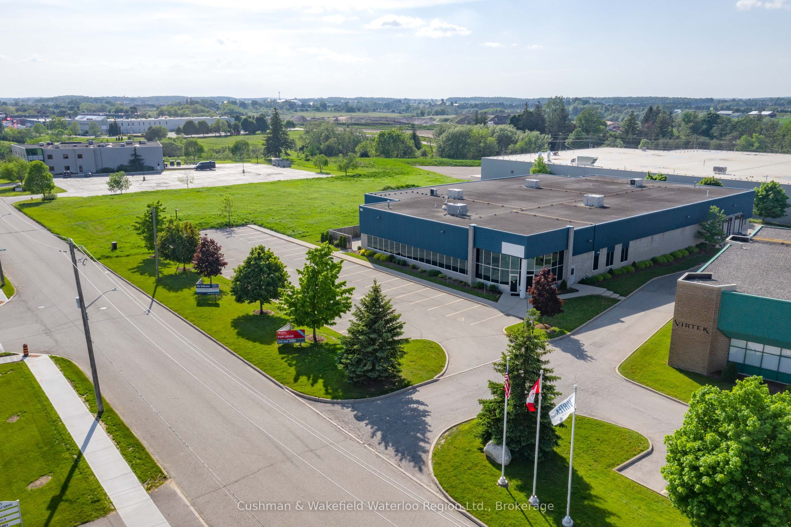 Additional image 5 of 216 Bathurst Drive, Waterloo, ON, N2V 2L7