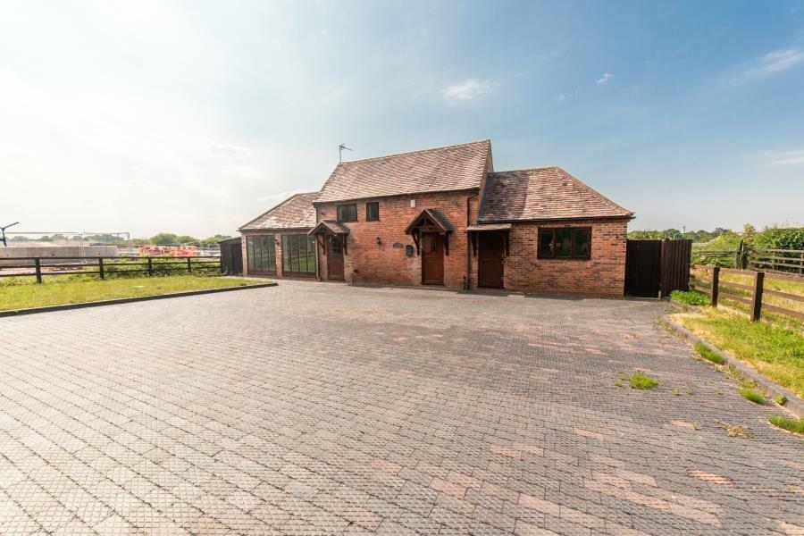 St. Peters Lane, Bickenhill, Solihull, West Midlands, B92