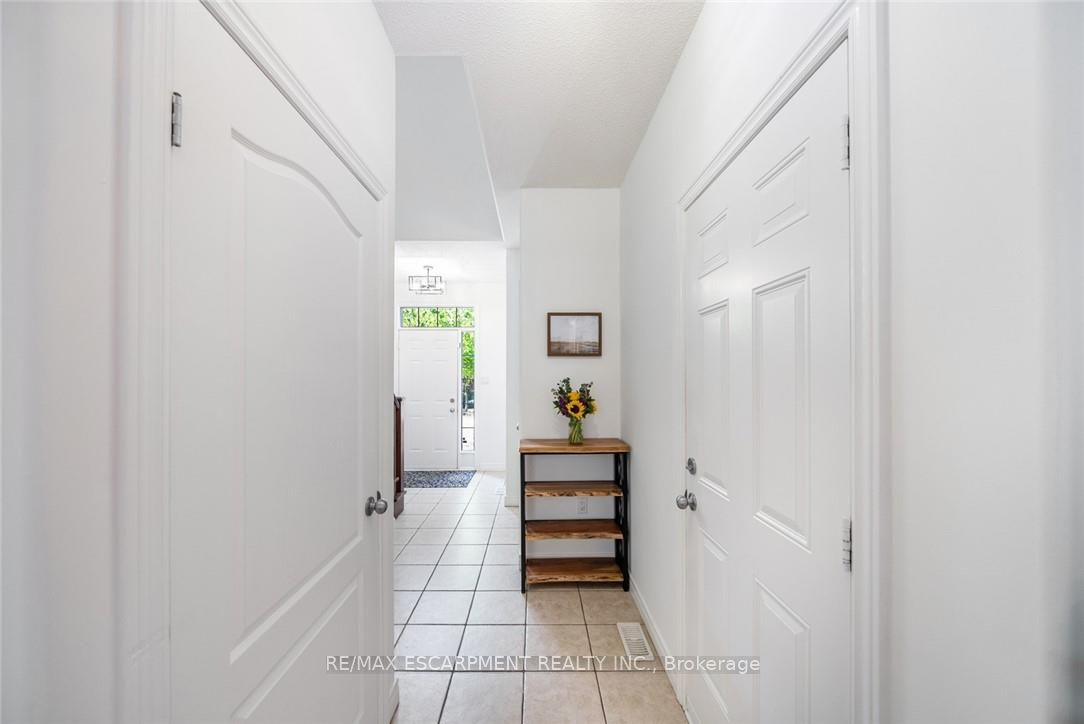 Additional image 6 of 4-10 Liddycoat Lane, Hamilton, ON, L9G 0A7