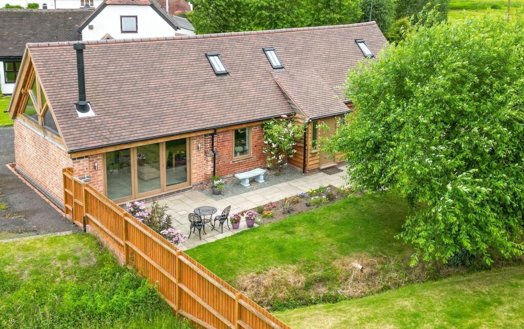 Green Lane, Callow Hill, B97