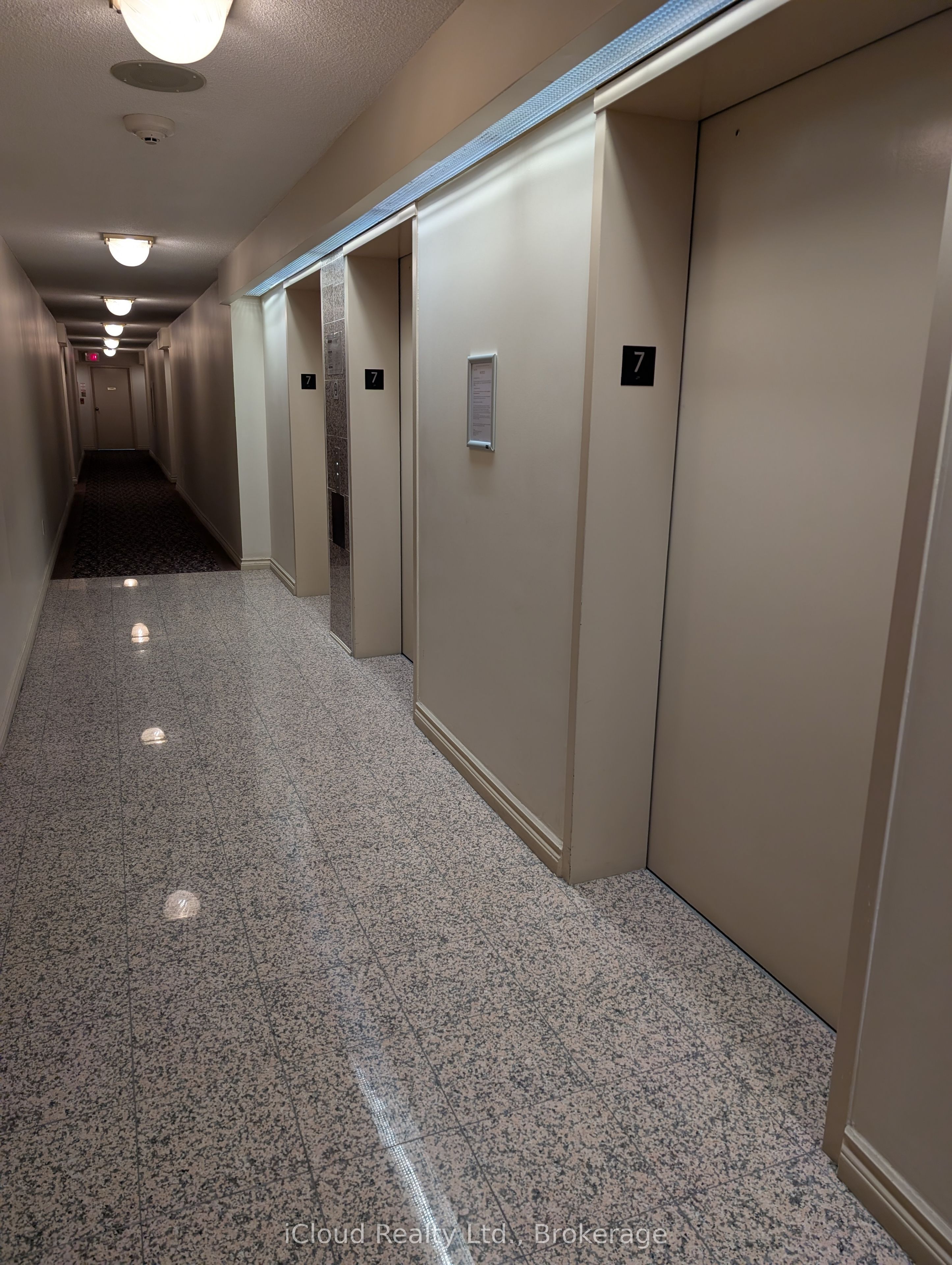Additional image 3 of 703-400 Webb Drive, Mississauga, ON, L5B 3Z7
