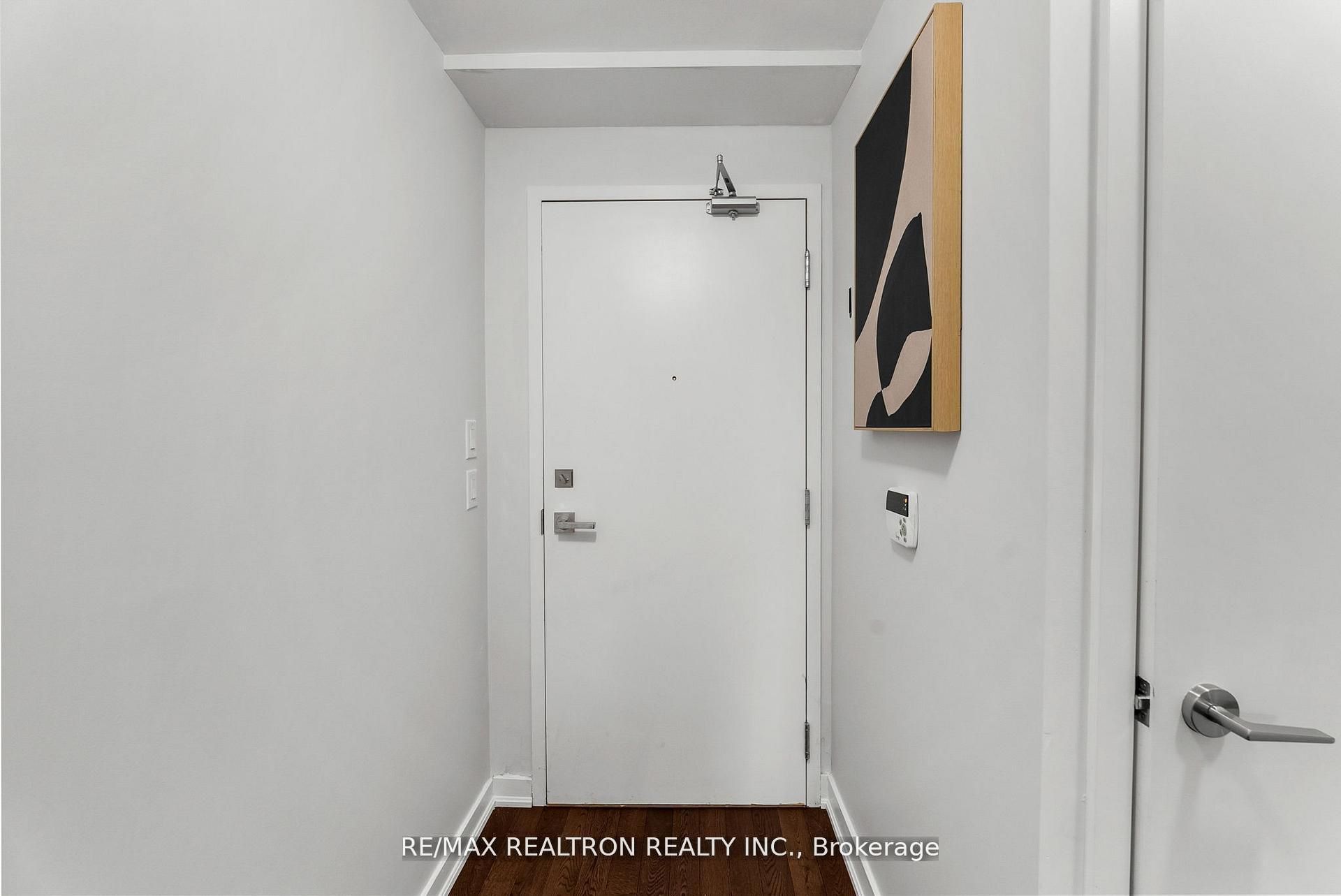 Additional image 6 of 807-14 York Street, Toronto, ON, M5J 0B1