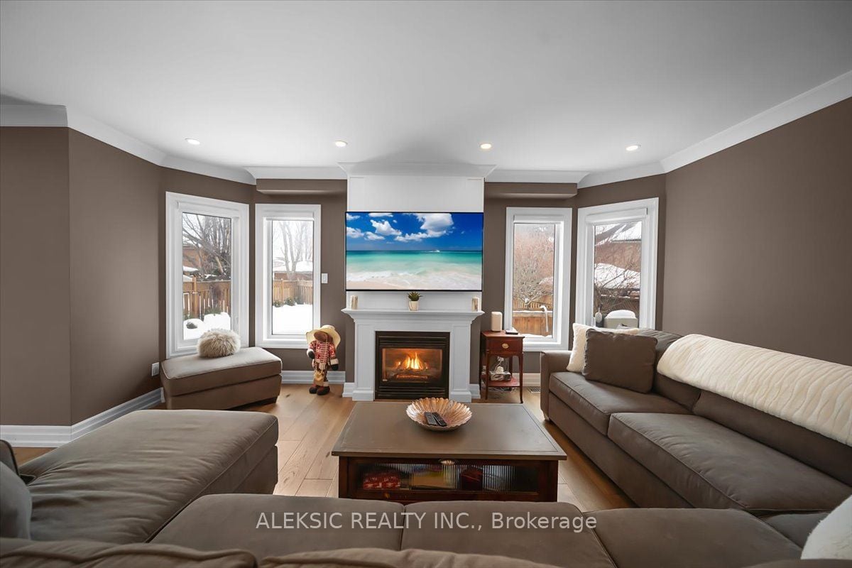 Additional image 6 of 33 Hillpath Crescent, Brampton, ON, L6Z 4T7