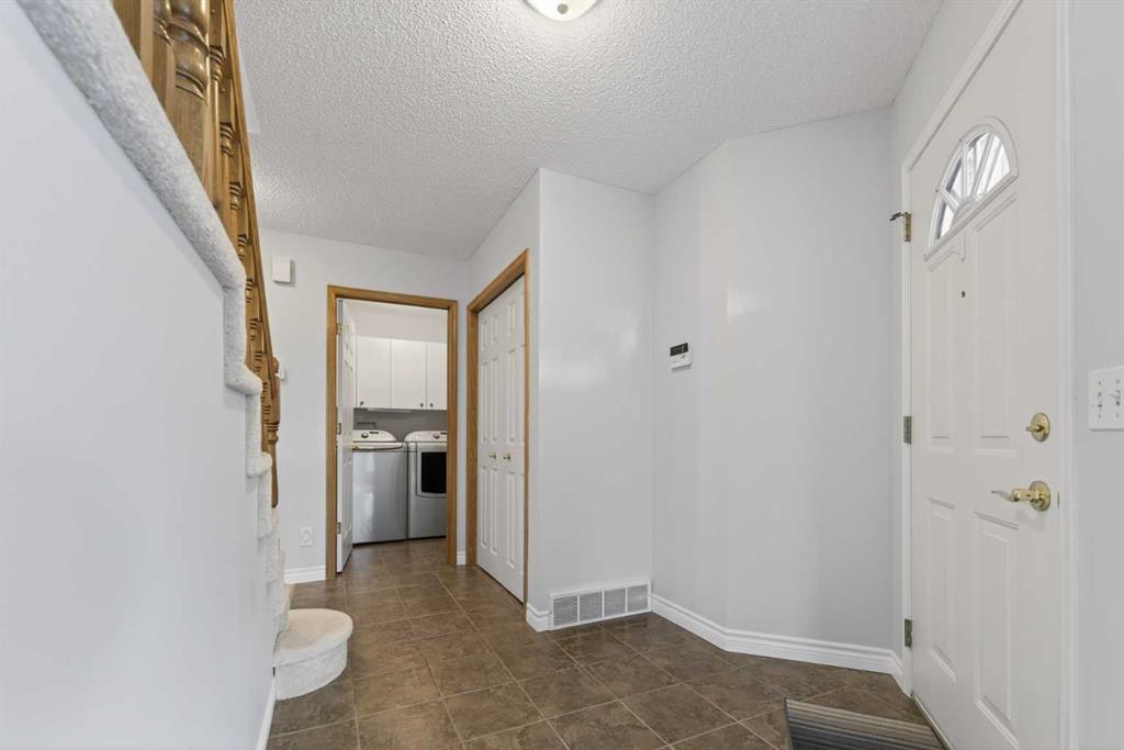 Additional image 4 of 88 Scenic Gardens NW, Calgary, AB, T3L 1Y6