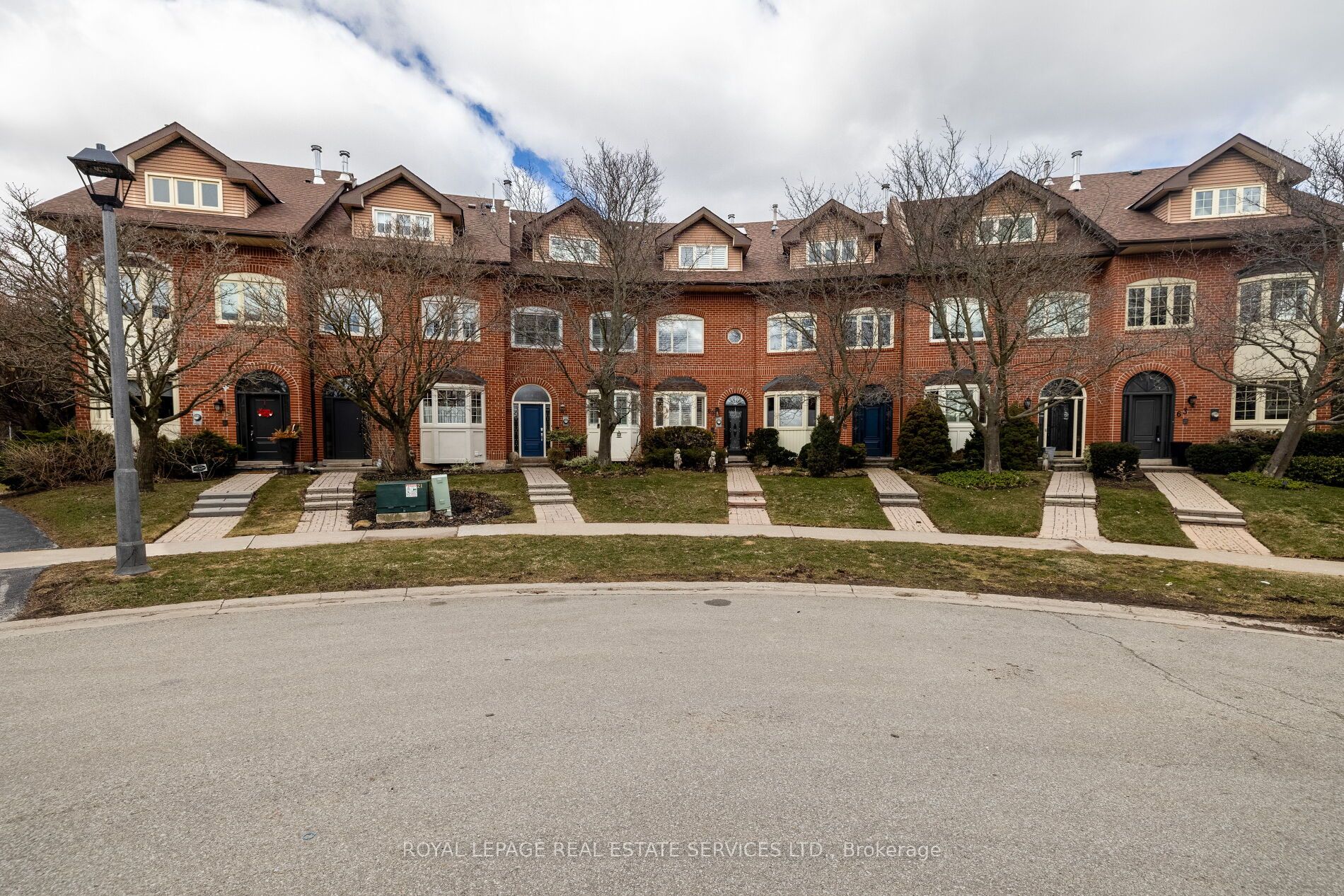 Additional image 3 of 68 Tradewind Drive, Oakville, ON, L6L 6K8