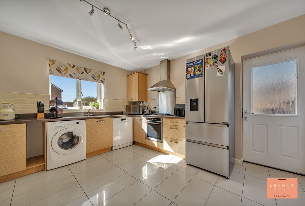 Additional image 16 of 4 bed detached house for saleLong Heath Close, Caerphilly CF83