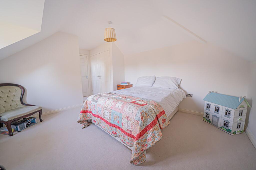 Additional image 29 of Manor Road, Dorridge, B93