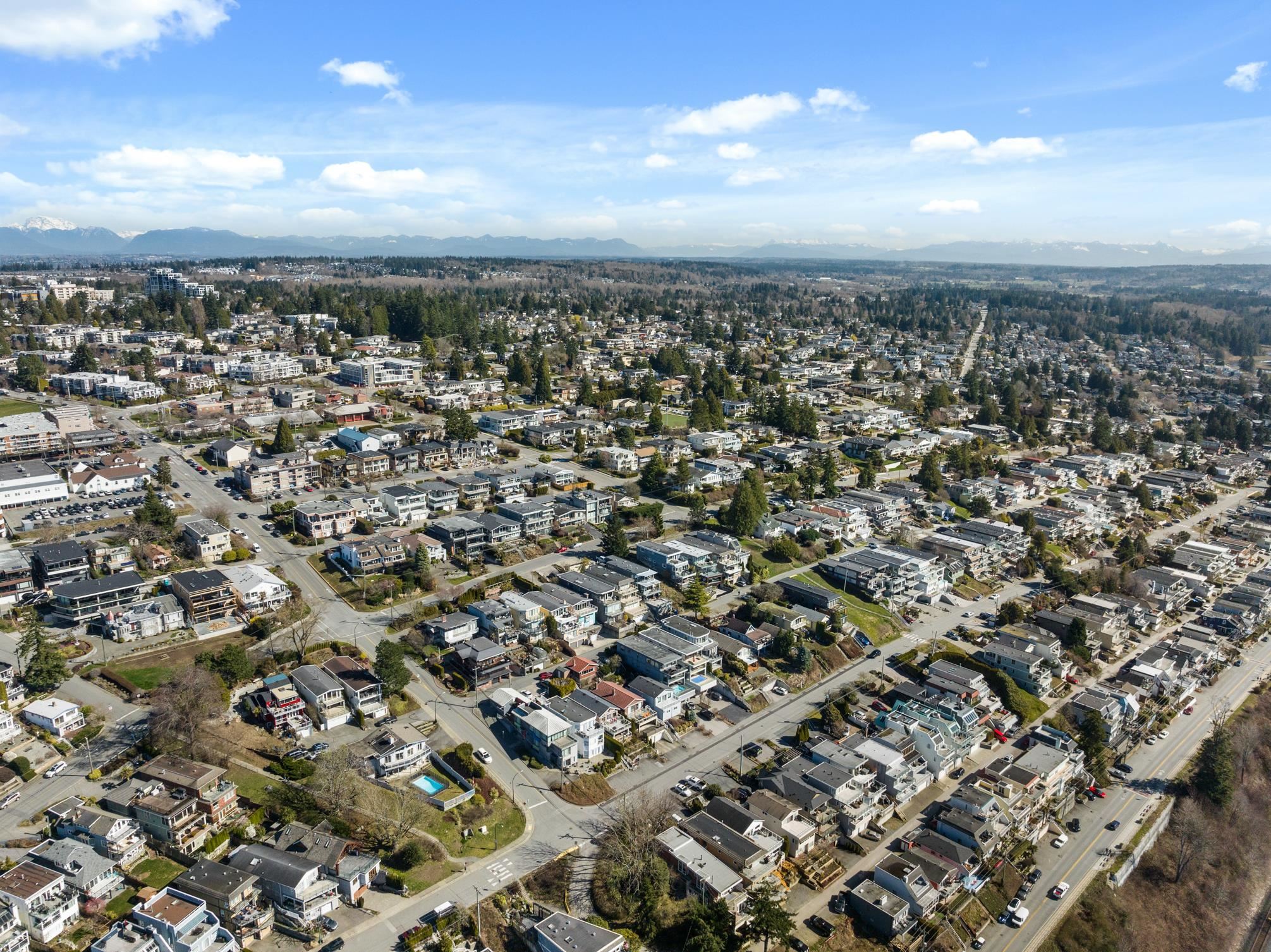 Additional image 5 of 15276 Columbia Avenue, White Rock, BC, V4B 1J6