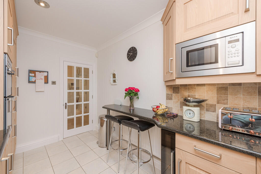 Additional image 7 of Flat 2, Thornhill Court, 126-128 Thornhill Road, Sutton Coldfield, B74 2LU