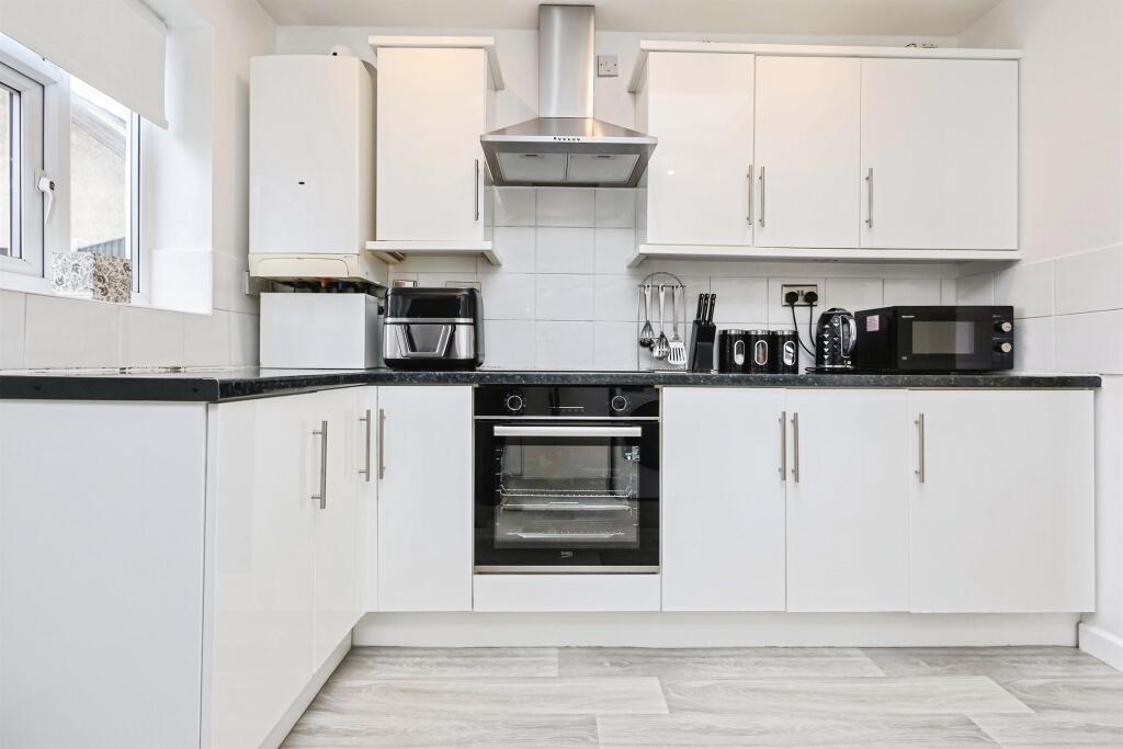 Additional image 10 of Yew Tree Lane, Rowley Regis
