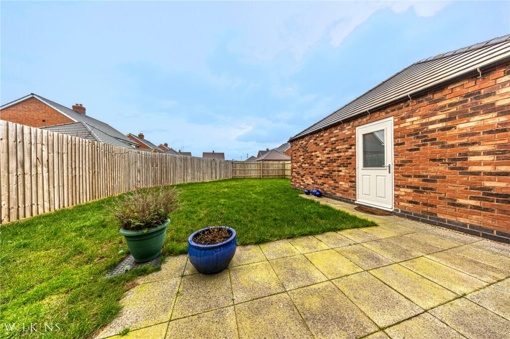 Additional image 20 of Highclere Avenue, Tamworth, Staffordshire, B79