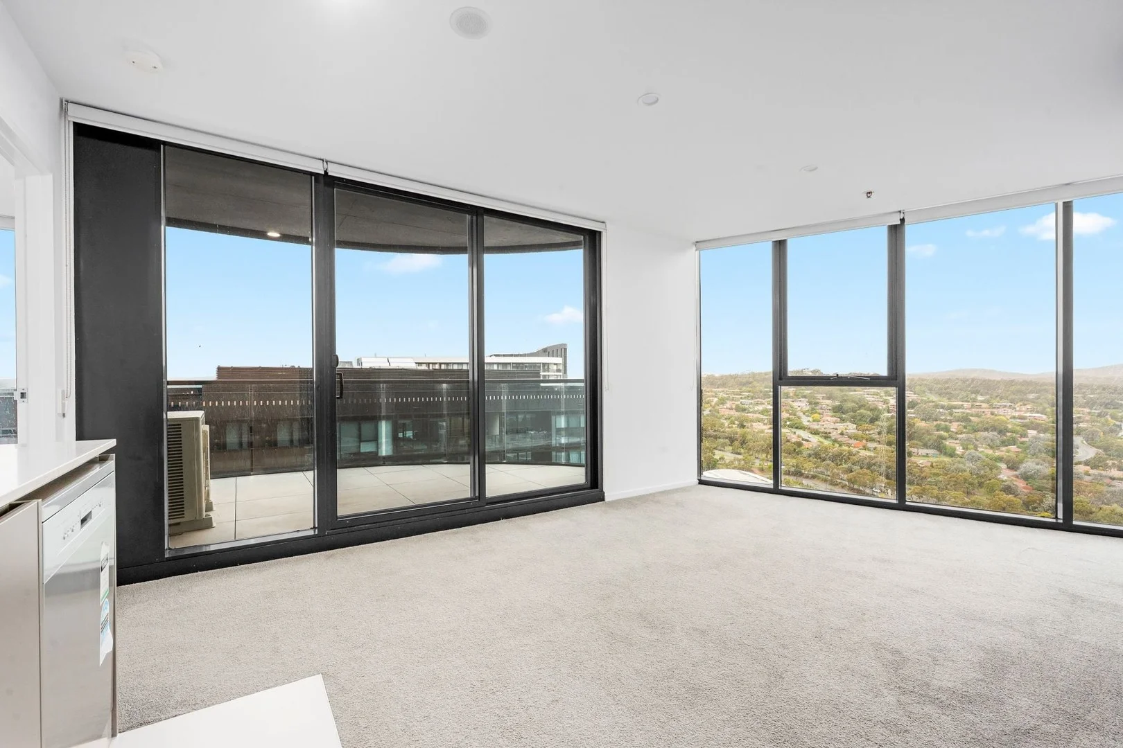 2208/1 Grazier Lane, Belconnen ACT 2617
