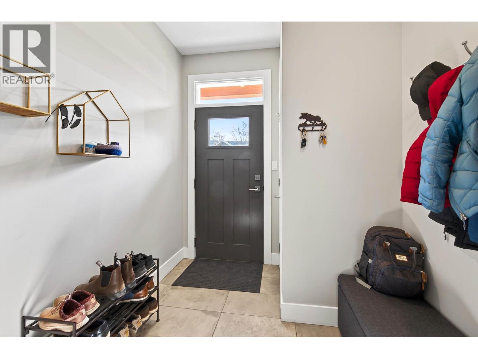 Additional image 2 of 102-370 9th Avenue, Kamloops, BC, V2C0H9