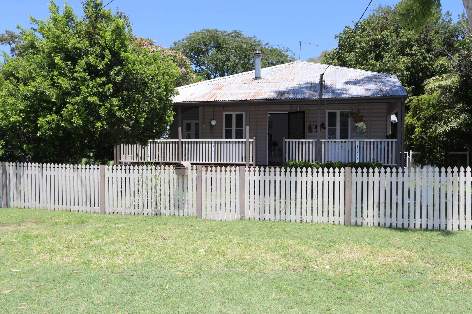 79 Anakie Street, Emerald QLD 4720