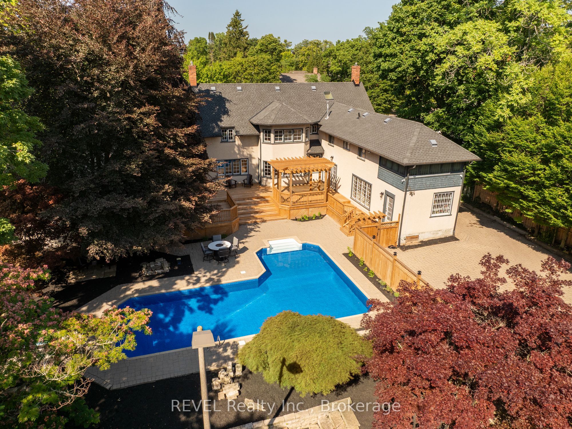 166 Queen Street, Niagara-on-the-lake, ON, L0S 1J0