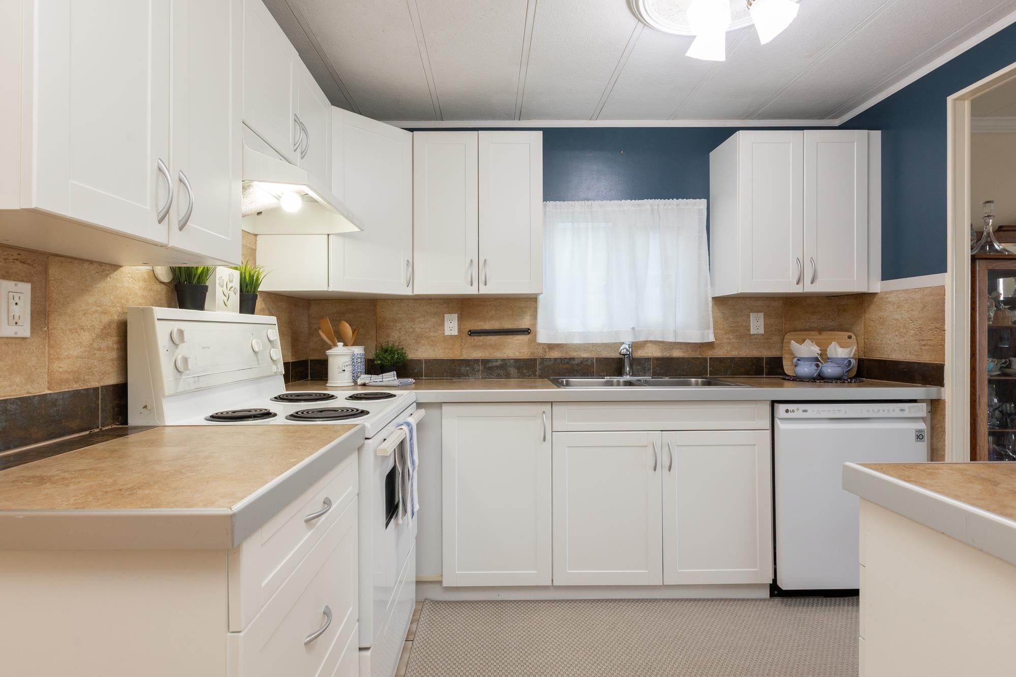 Additional image 4 of 50-15875 20 Avenue, Surrey, BC, V4A 2B1