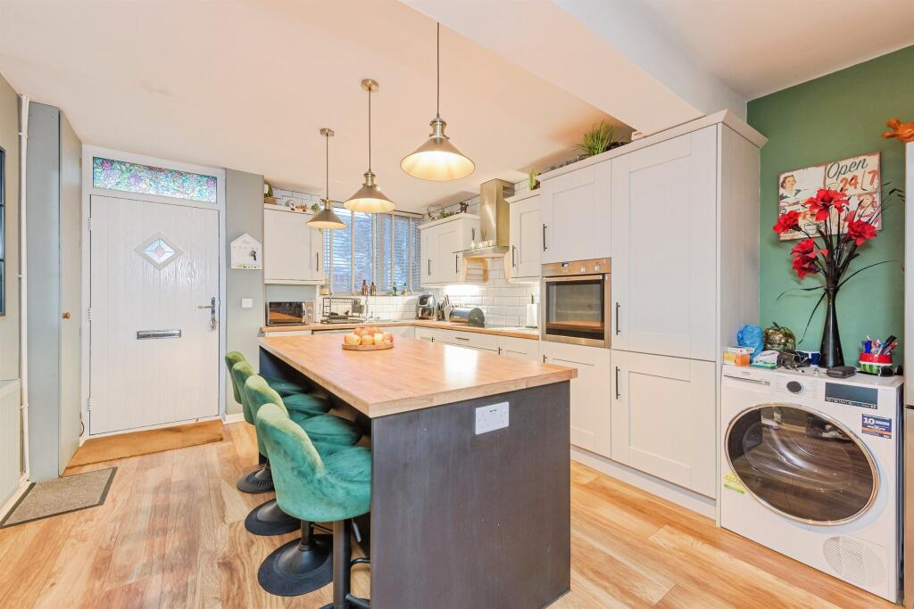 Additional image 6 of Hillcrest Close, Tamworth