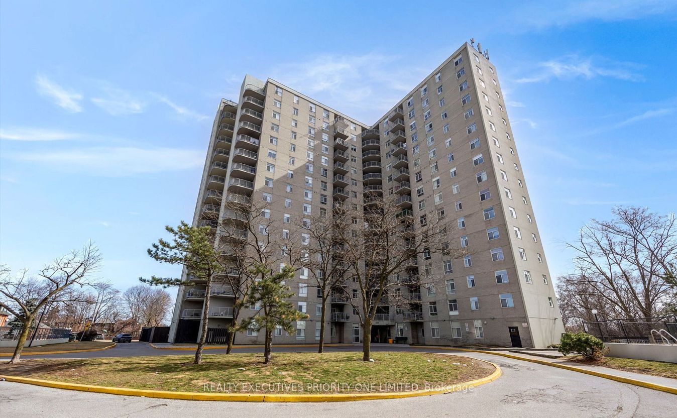 1505-3559 Eglinton Avenue W, Toronto, ON, M6M 5C6