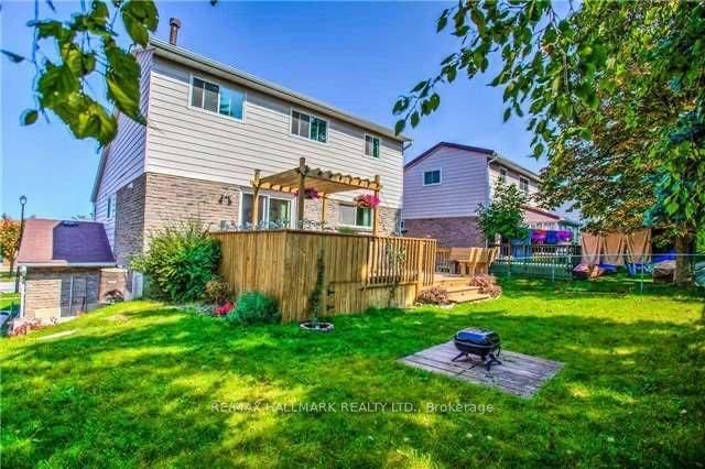 Main-928 Wayne Drive, Newmarket, ON, L3Y 5T8