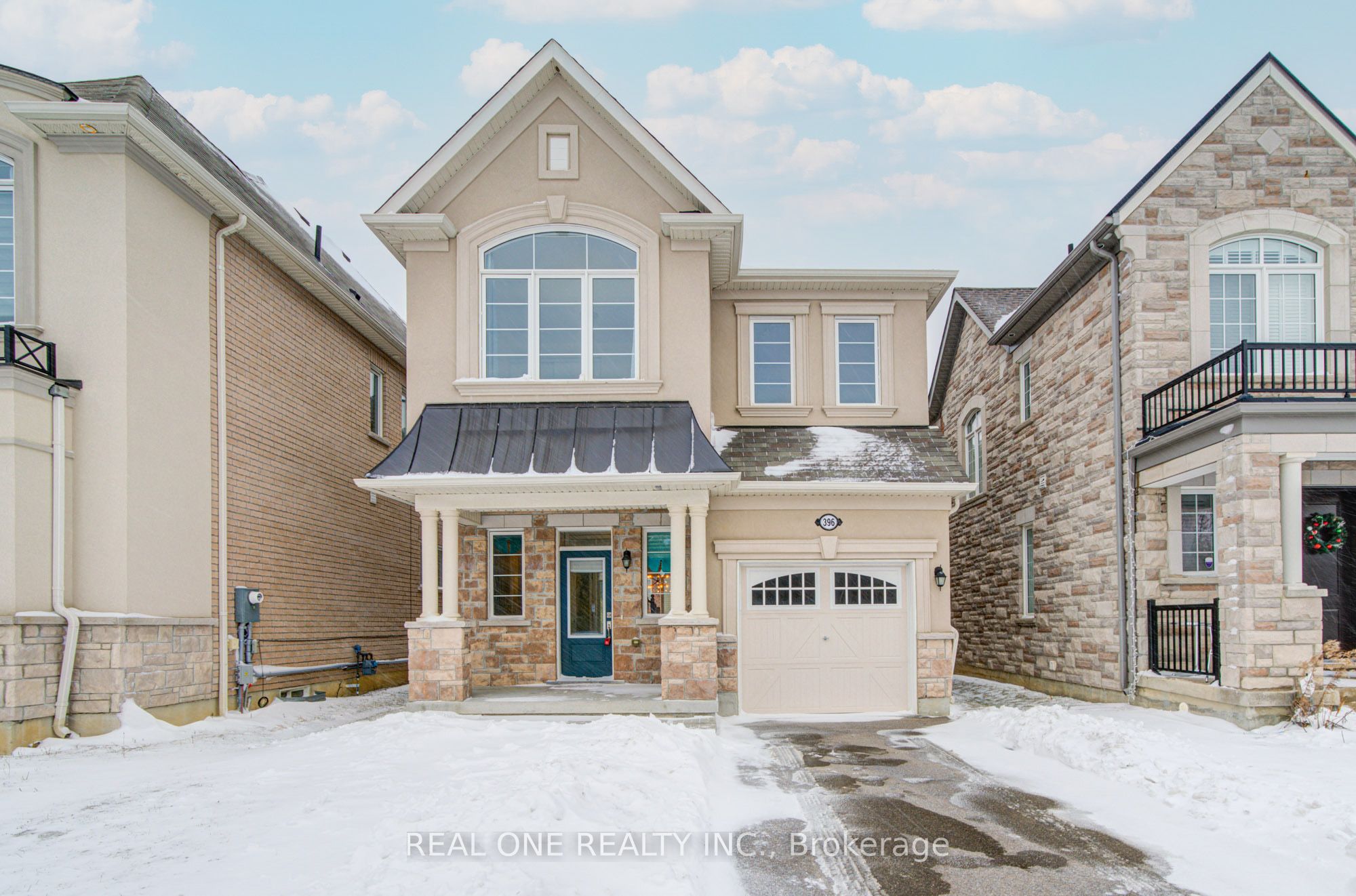 396 Thomas Phillips Drive, Aurora, ON, L4G 0T2