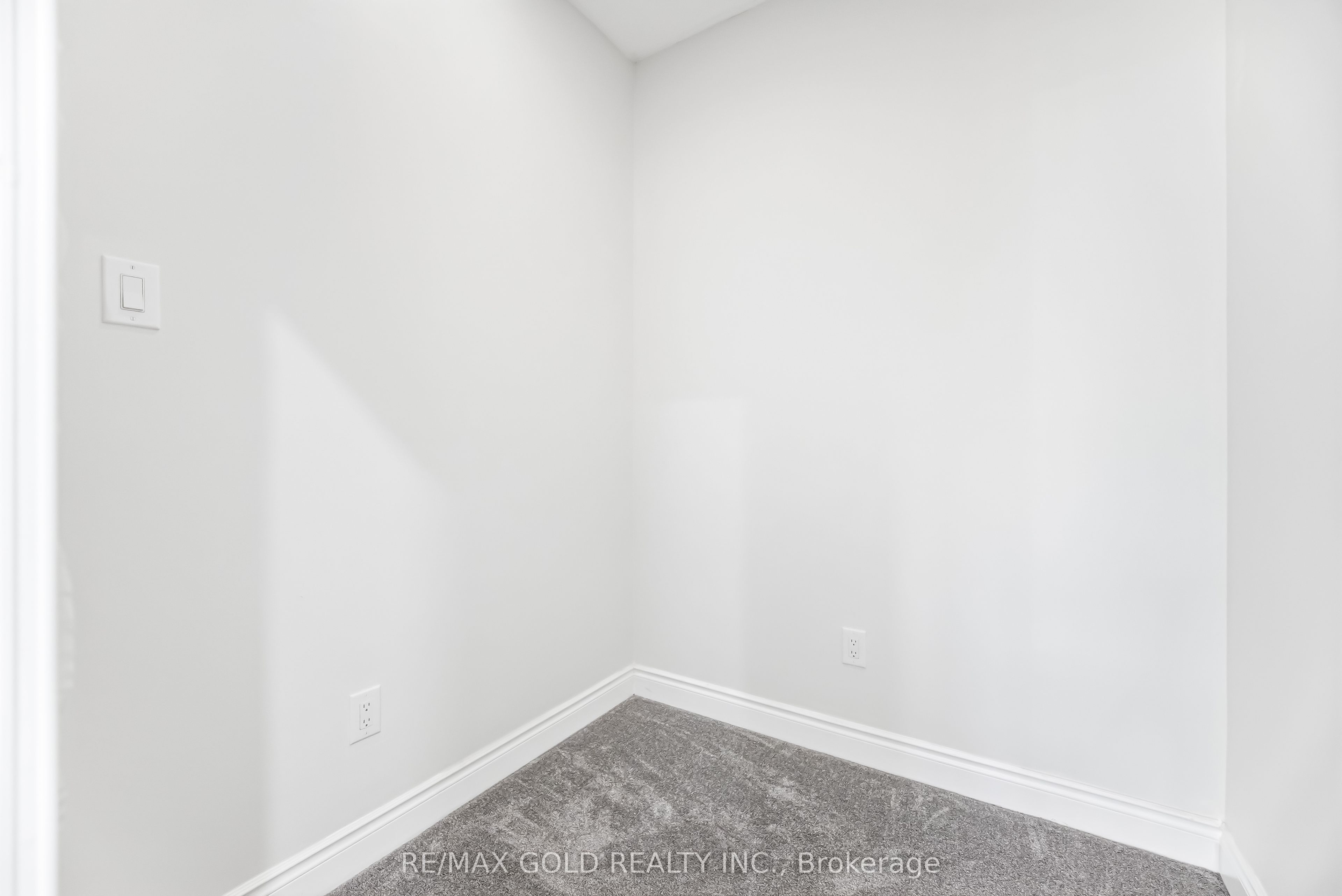 Additional image 6 of 70 Mccraney Street W, Oakville, ON, L6H 1H4