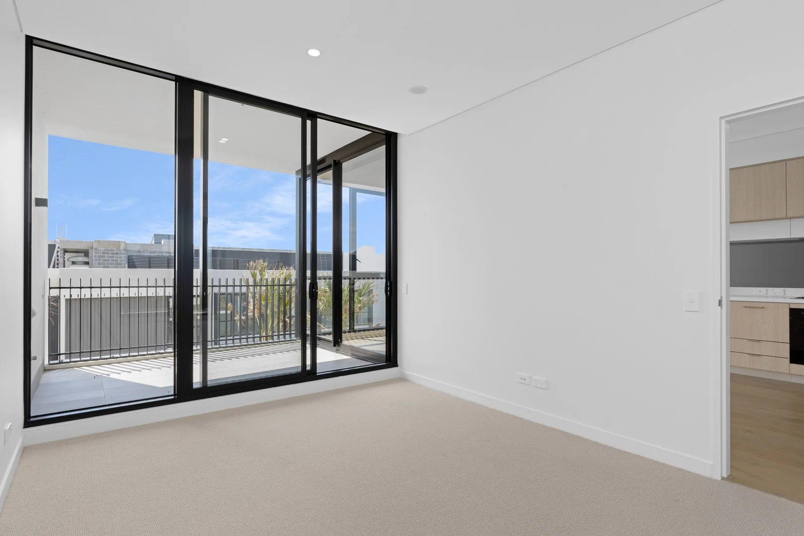 817/455b Captain Cook Drive, Woolooware NSW 2230