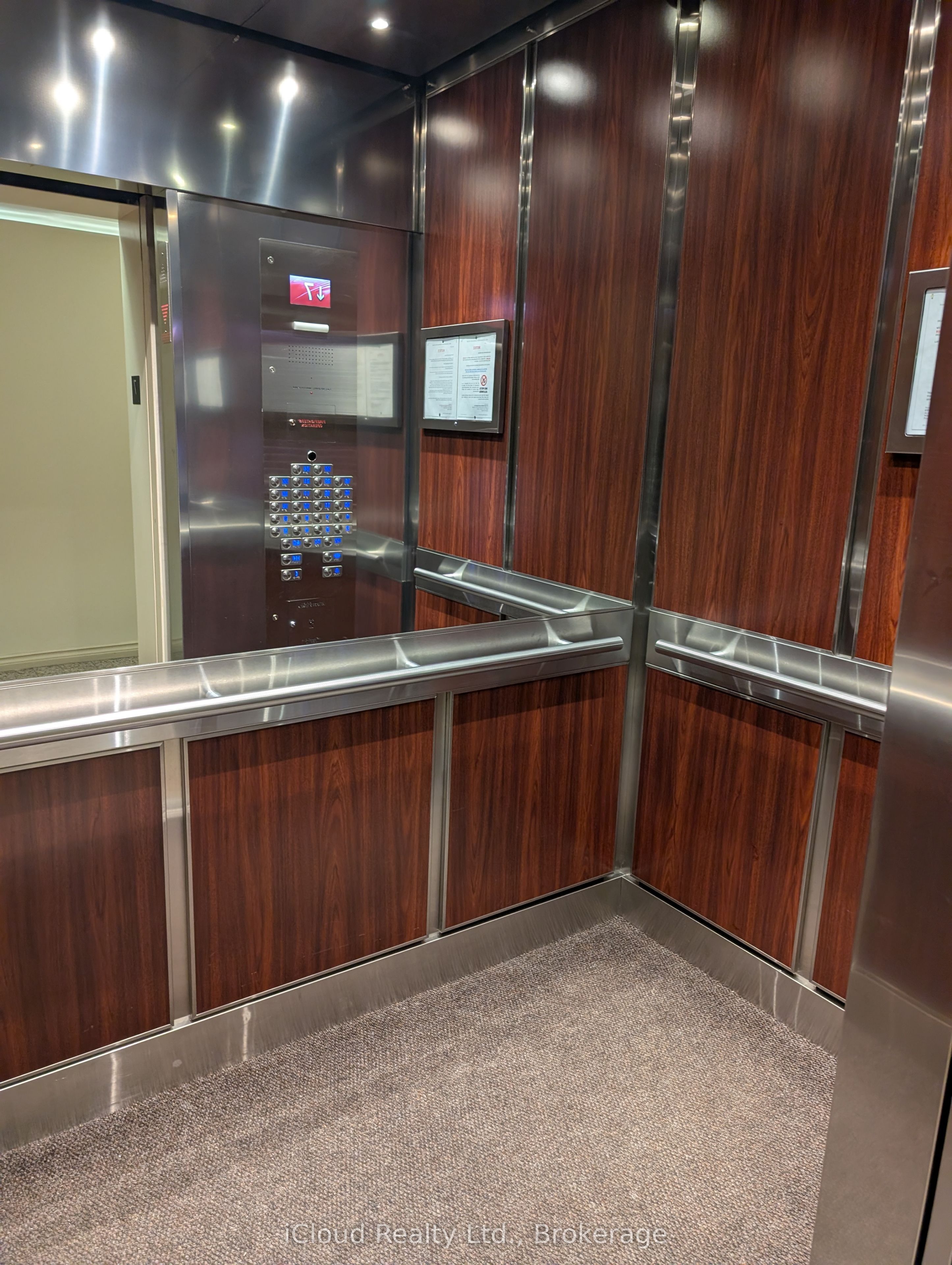 Additional image 6 of 703-400 Webb Drive, Mississauga, ON, L5B 3Z7