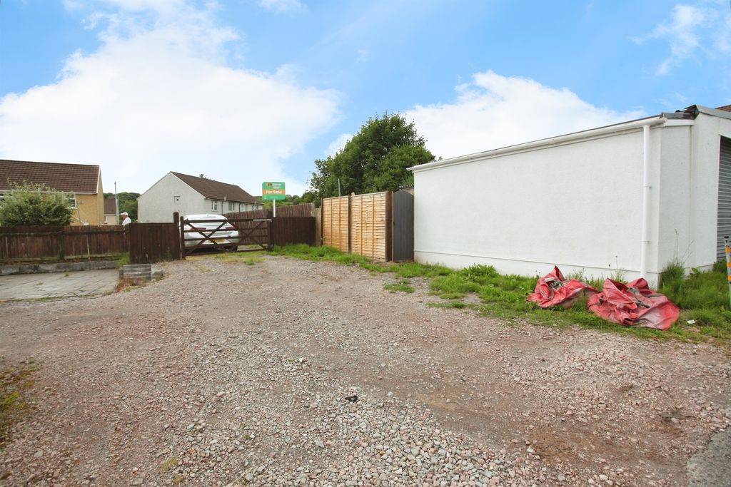 Additional image 3 of 3 bed semi-detached house for saleOverdene, Pontllanfraith, Blackwood NP12