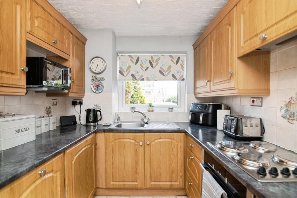 Millersdale Drive, West Bromwich photo 2