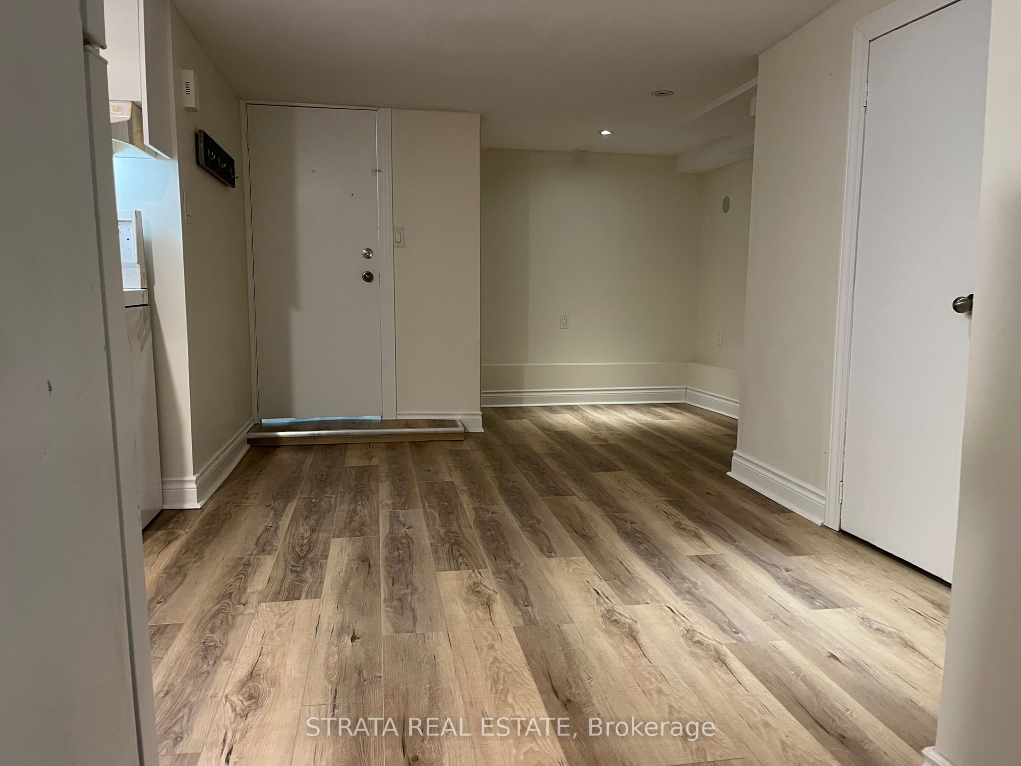 Additional image 5 of Lower-220 Holborne Avenue, Toronto, ON, M4C 2R9