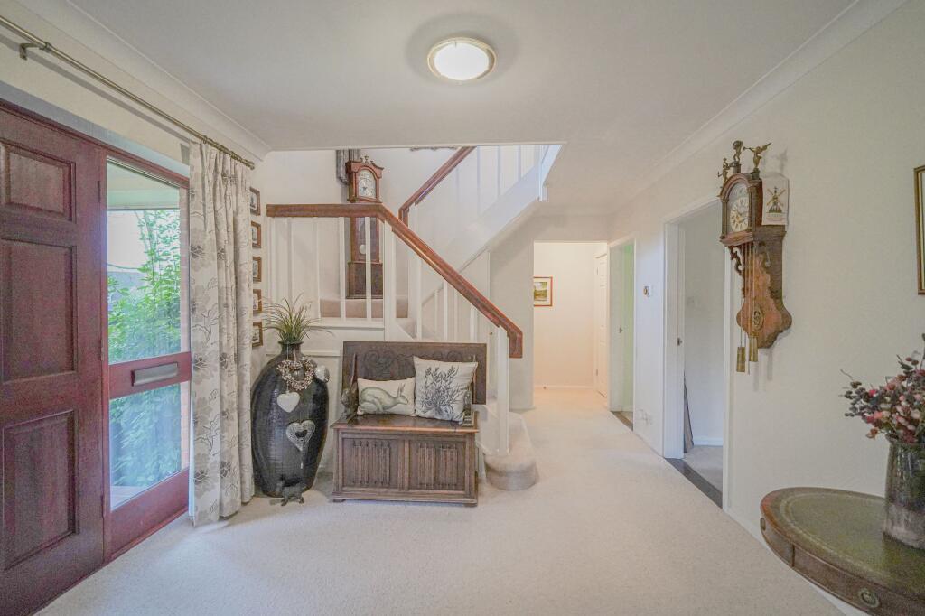 Additional image 3 of Avenue Close, Dorridge, B93