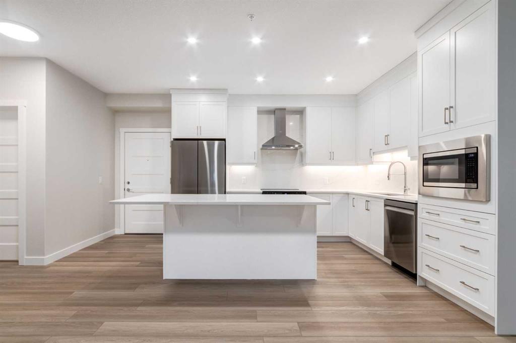 Additional image 4 of 2113-2117 81 Street SW, Calgary, AB, T3H 6H5