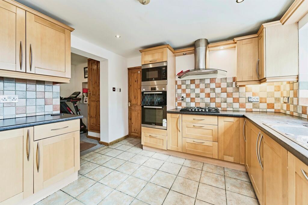 Bustleholme Lane, West Bromwich photo 3