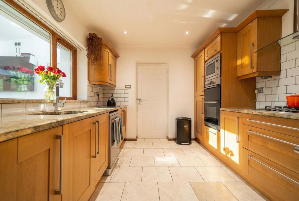 Lowbrook Lane, Tidbury Green photo 5