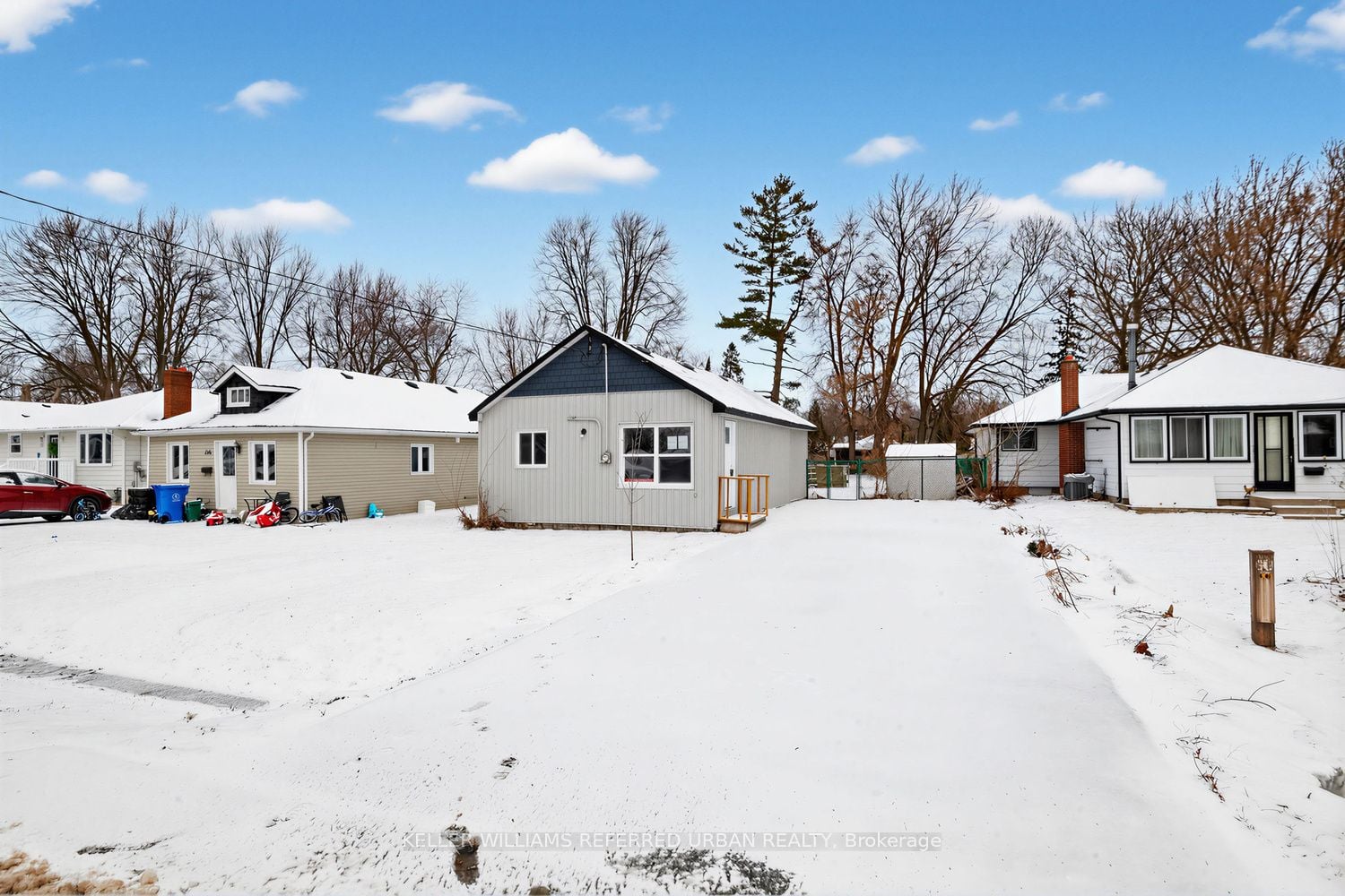 208 Bayview Avenue, Georgina, ON, L4P 2T2