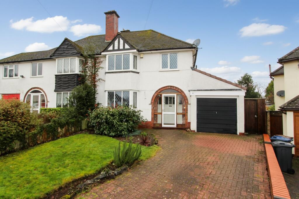Knighton Close, Four Oaks, B74