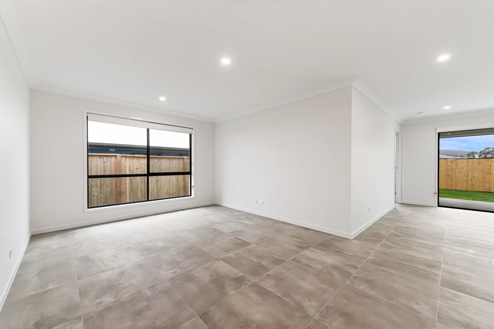 25 Yellowstone Circuit, Yarrabilba QLD 4207 photo 5
