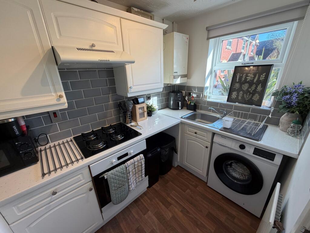Additional image 2 of Barnswood Close, Halesowen, West Midlands, B63 2de
