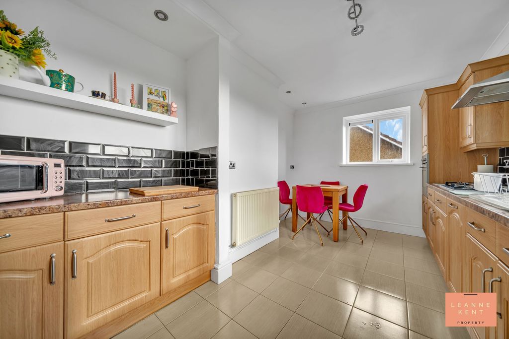 Additional image 10 of 2 bed flat for saleTempleton Avenue, Llanishen CF14